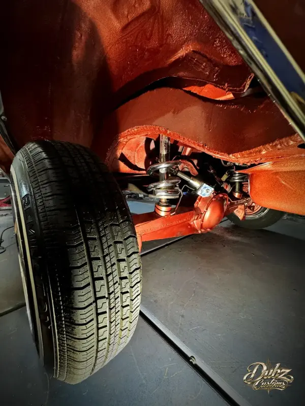 Orange undercarriage and front suspension